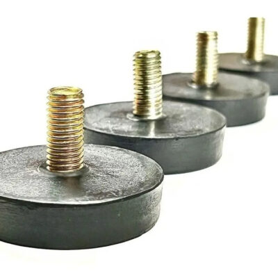 Pata Con Tornillo Goma Metrico 10mm  X 4 Unidades Negro